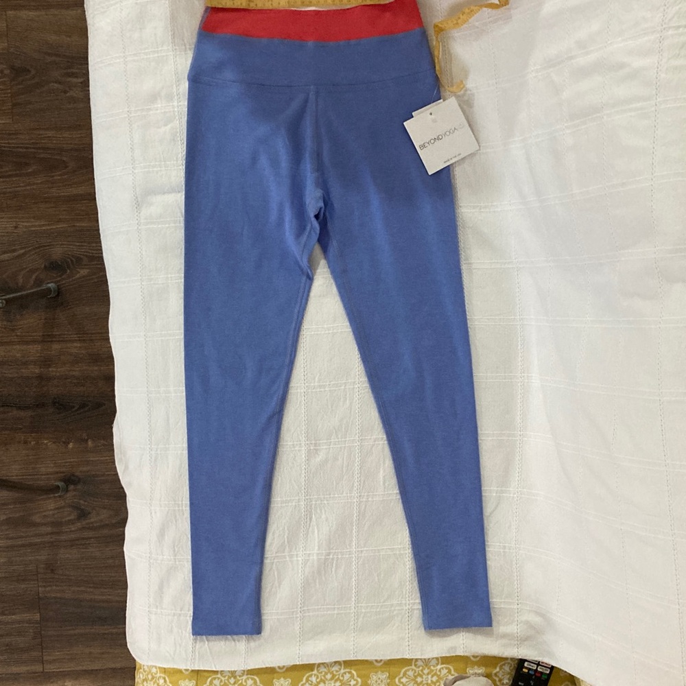 Beyond Yoga Kids Leggings in Blue and Pink Waistband
